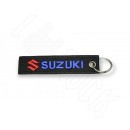Υφασμάτινο Μπρελόκ Με Κεντητό Λογότυπο SUZUKI 13Χ3 εκ.